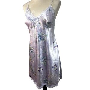 Gilligan & O’Malley Lavender Satin Floral Chemise Slip Dress Vintage Y2K Fairy